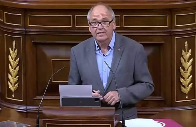 Fèlix Alonso, diputado de Sumar, durante su intervención en el Congreso defendiendo la ley finalmente rechazada.