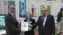 <b>Controlsa</b> ha vuelto a resultar premiada en la pasada edición de la feria de inventores de Palexpo 2009 celebrada en la ciudad de Ginebra entre los días 1 y 5 de abril con la medalla de oro a la innovación tecnológica del presente año con el nuevo sistema <i>Compact Dock®</i>. 