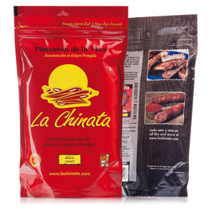 <b>Netasa</b> presenta las bolsas con cierre ZIP con capacidad para 500 gramos de su <i>Pimentón Ahumado La Chinata</i>.
