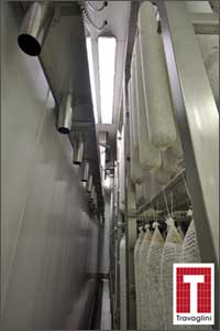 <b>Travaglini Spa</b> fabrica <i>equipos para el secado y el curado  de embutidos</i> que garantizan la reducción de la actividad del agua, el control de las fermentaciones y la eliminación del peligro de la acidez.