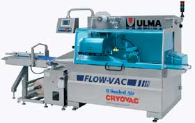 El nuevo <i>cargador automático Cryovac® Ulma Flow-Vac® FV35</i> de <b>Sealed Air</b> es una máquina de sellado de bobina inferior basada en la última tecnología Flow-Vac® HFFS.