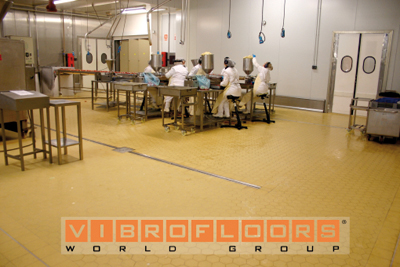 Vibrofloors se especializa en proveer sistemas de pavimentación cerámica para la industria alimentaria. 